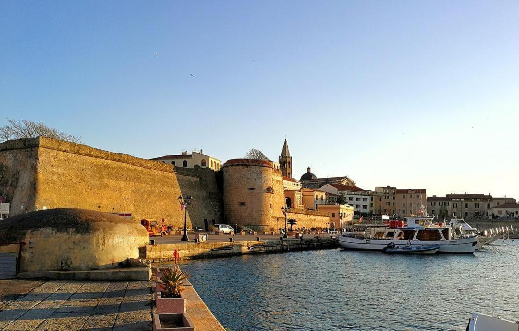 Al 32 Y 3 Bed & Breakfast Alghero Exterior photo